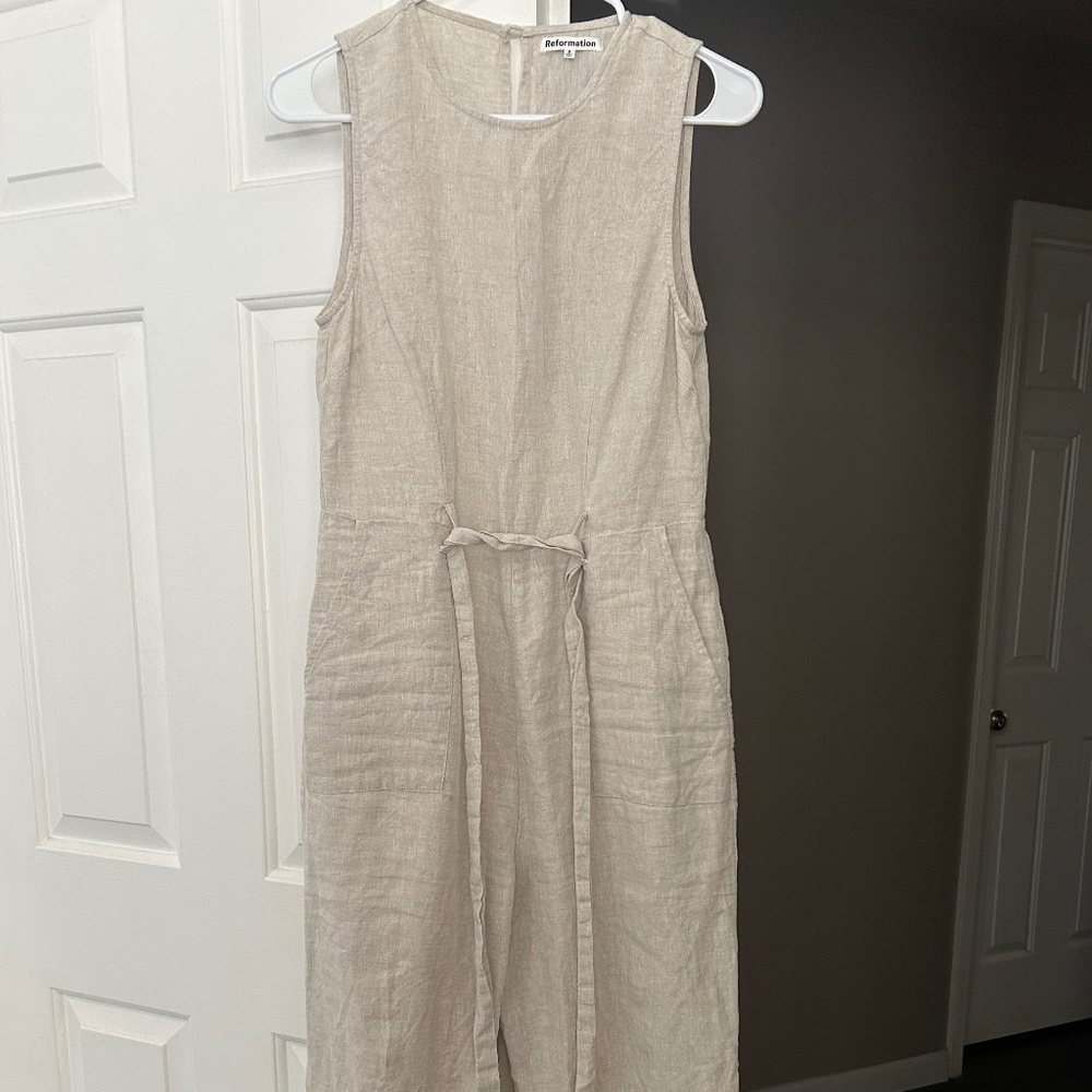 Reformation naomi linen jumpsuit size 8 (6)